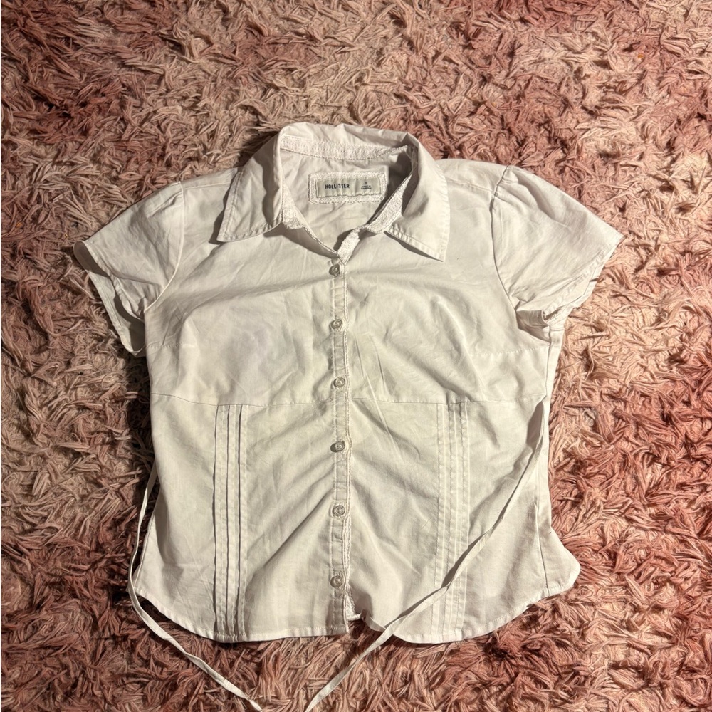 Hollister White Short-Sleeve Button-Down Shirt